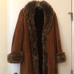 Vintage Wilson’s Suede faux fur trim, knee length